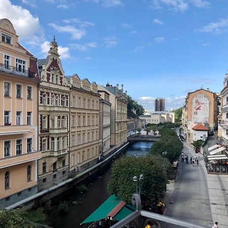 Pension Drei Rosen Karlovy Vary Exterior foto